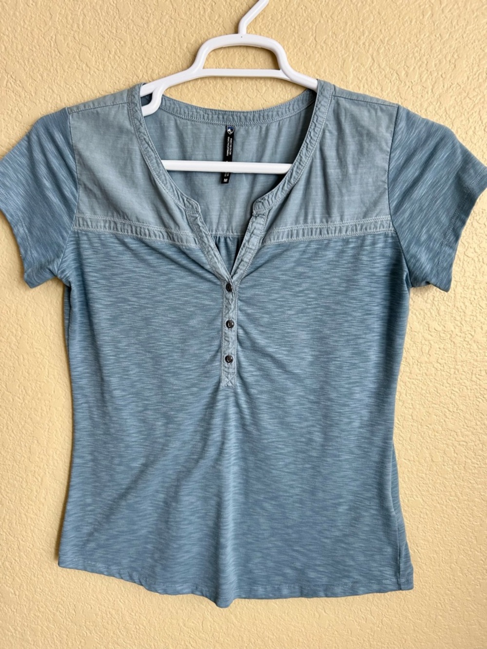 Kuhl Short Sleeve V-Neck Henley Top